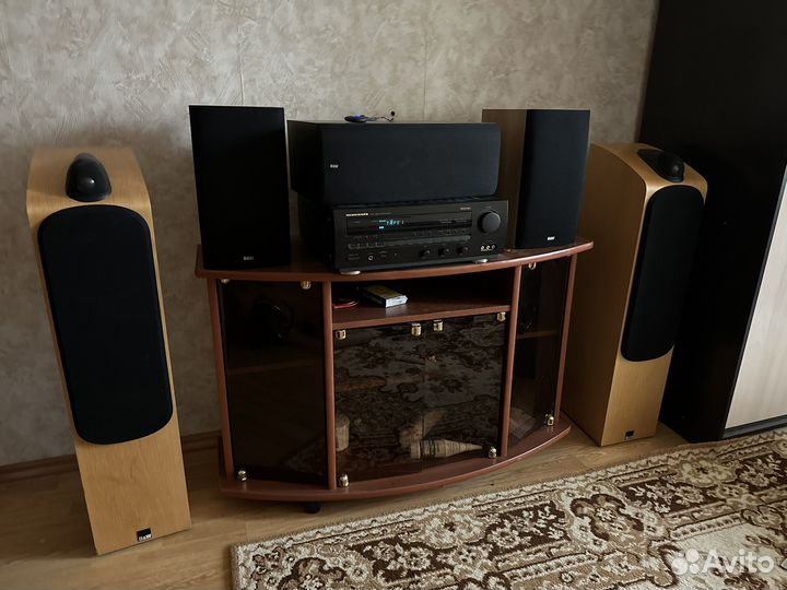 Bowers & Wilkins 704 B&W 704