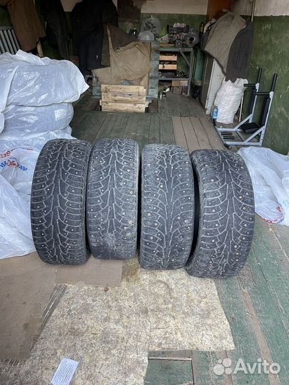 Nokian Tyres Hakkapeliitta 5 235/55 R17