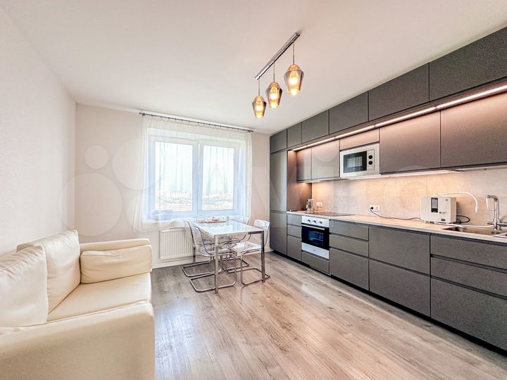 2-к. квартира, 58,6 м², 15/15 эт.