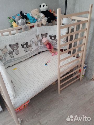 Детская кроватка