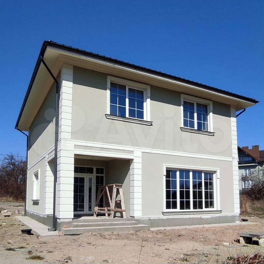 Дом 215 м² на участке 8 сот.