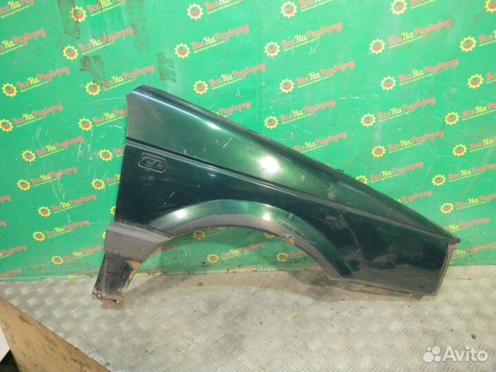 Крыло переднее правое Volkswagen Passat B3
