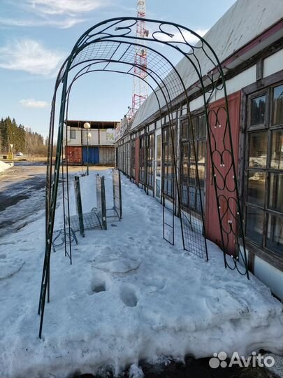 Арка садовая металлическая