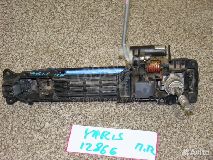 Ручка двери передней правая Toyota Yaris 2 (XP90)