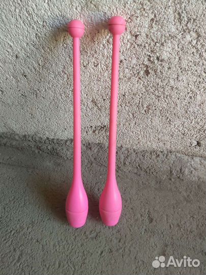 Булавы гимнастические