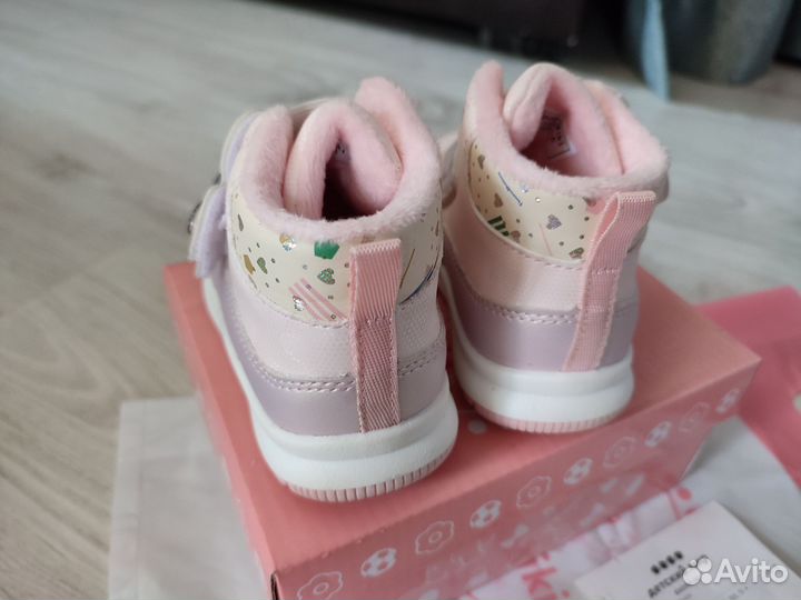 Ботиночки утеплённые для девочки 22размер