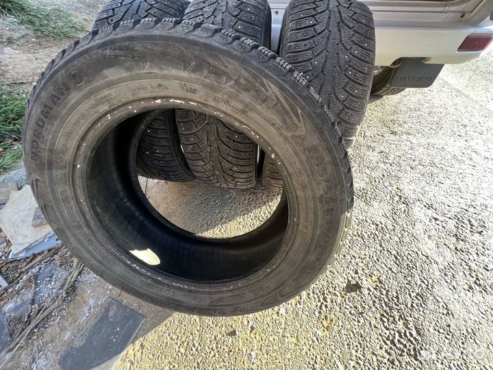 Nokian Tyres Nordman 5 235/55 R17