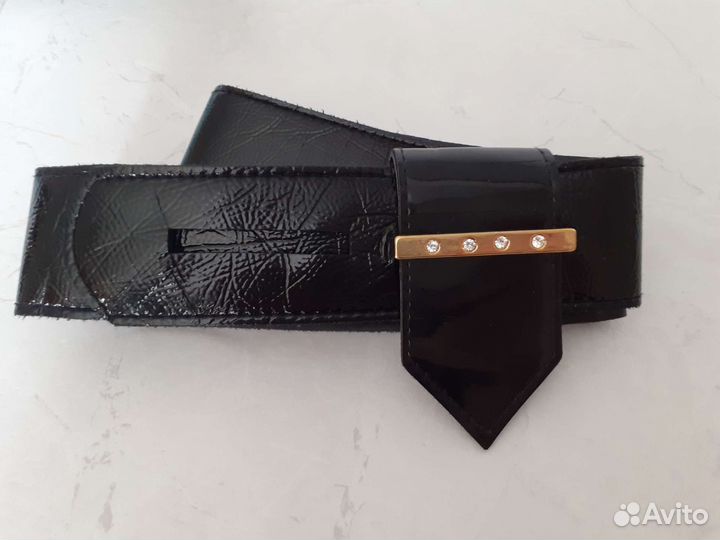 Ремень лаковый