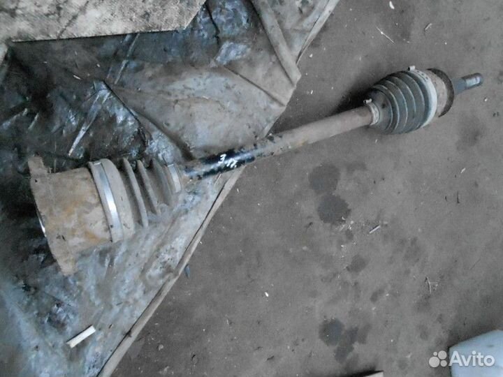 Привод задний правый Infiniti M 2004-2010