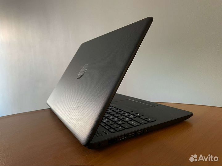 Ноутбук HP i3-8130U 8gb SSD+HDD MX150 2gb