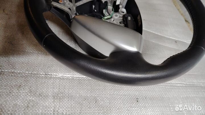 Рулевое колесо Nissan Note, Tiida, Juke