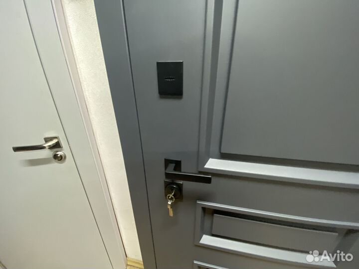 Дверь входная металлическая