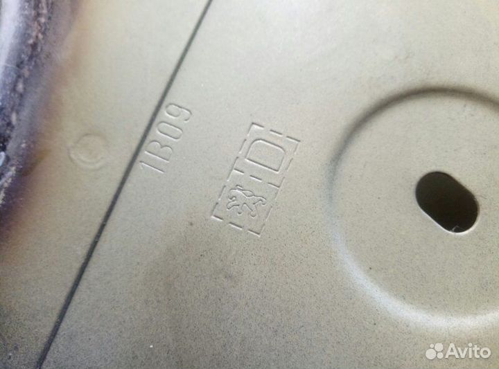 Лонжерон передний правый Peugeot 407 6D