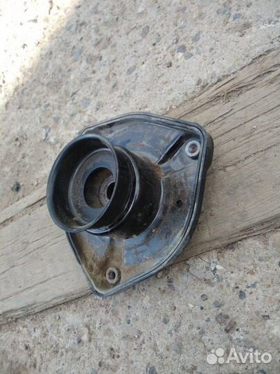 Опора амортизатора передняя Mercedes-Benz C-Class