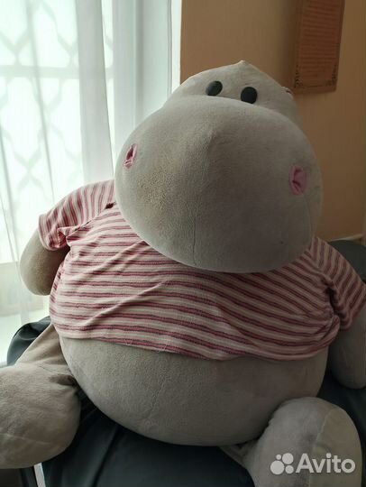 Мягкая игрушка бегемот