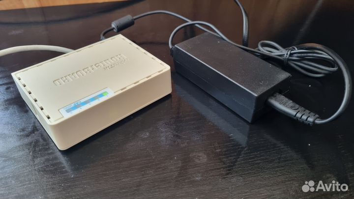 Роутер Mikrotik RB951Ui-2nD