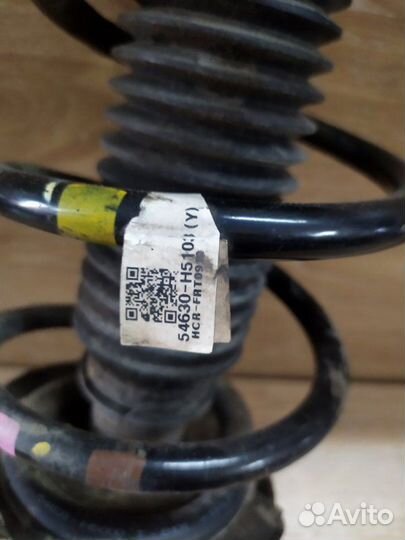 Опора стойки передняя левая Hyundai Solaris