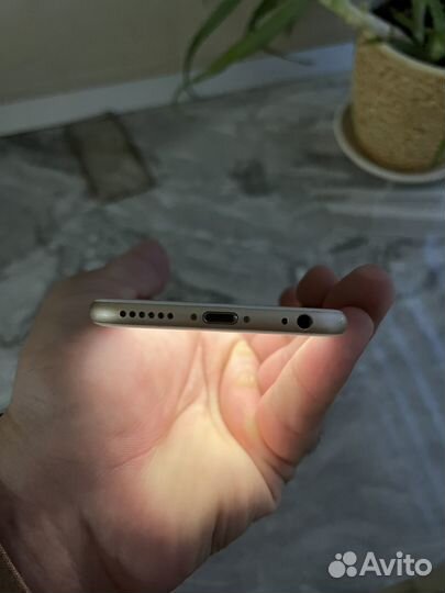 iPhone 6S, 16 ГБ