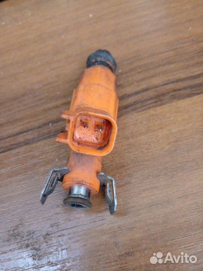 Форсунка инжекторная Mazda 6 GG 2006