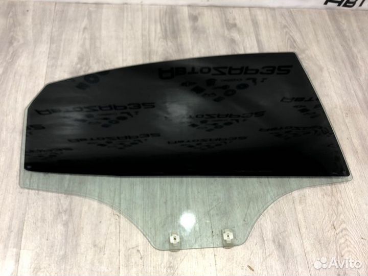 Стекло двери заднее правое Kia Rio 3 G4FA 2015