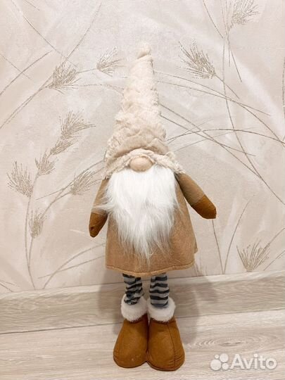 Гном на телескопических ножках новогодний