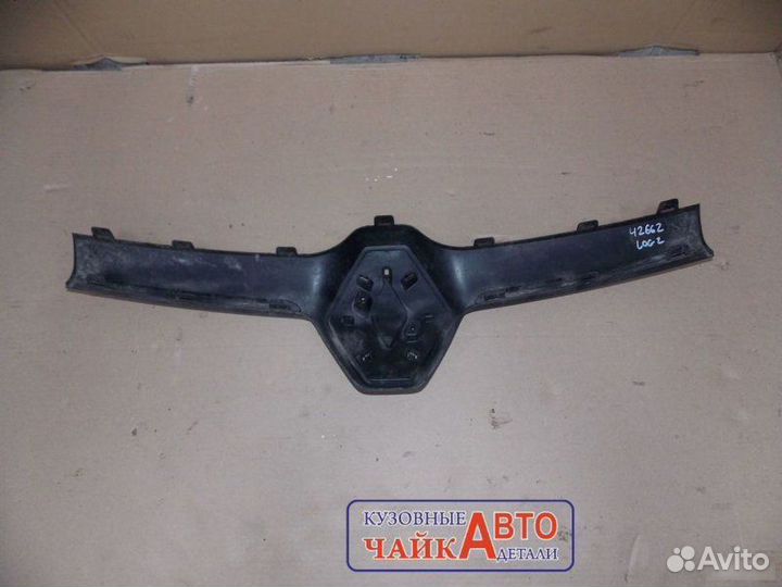 Решетка радиатора Renault Logan 2 2018