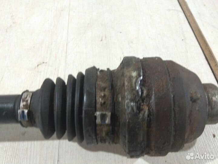 Вал приводной (Полуось) передний правый Opel Astra