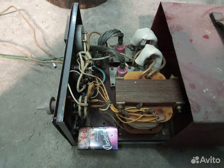 Пусковое зарядное устройство для автомобиля