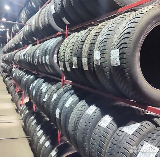 Nokian Tyres Hakkapeliitta R2 SUV 215/65 R17 99M