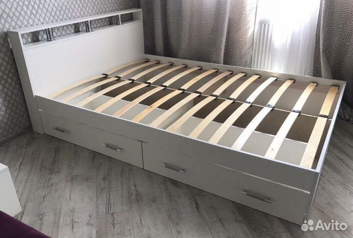 Кровать двухспальная