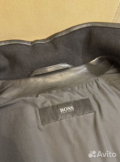 Кожаная куртка Hugo Boss 48