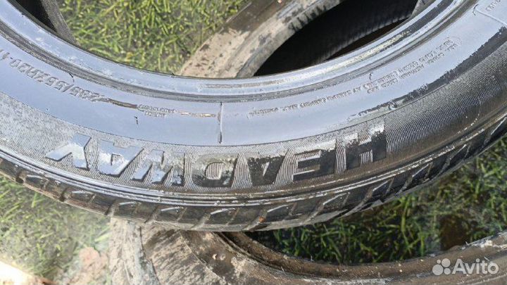 Headway HU901 235/55 R20