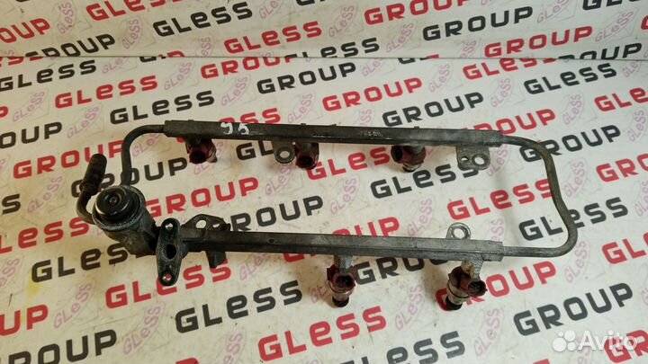 Топливная рейка J5 с форсунками б/у