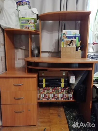 Компьютерный стол