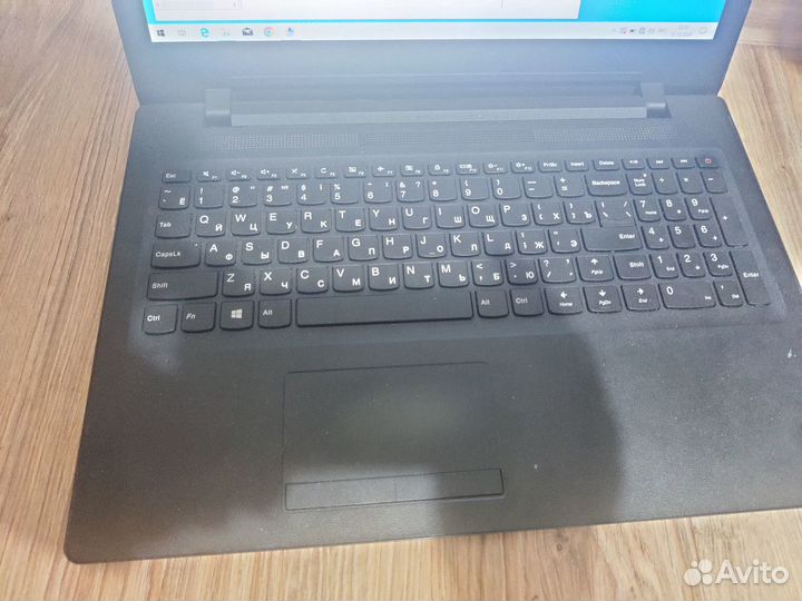 Ноутбук Lenovo