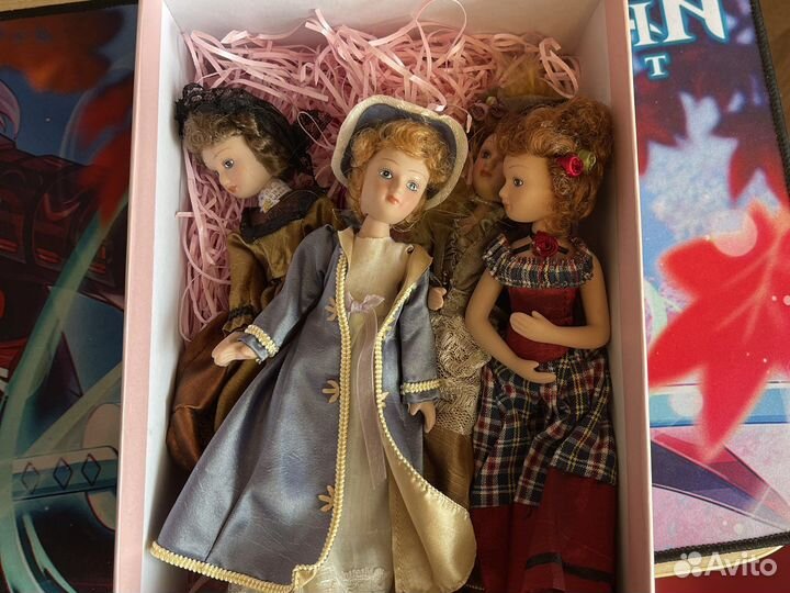 Кукла фарфоровая