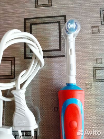 Зубная щетка Oral-B Braun