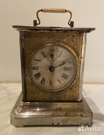 Старинные каретные часы
