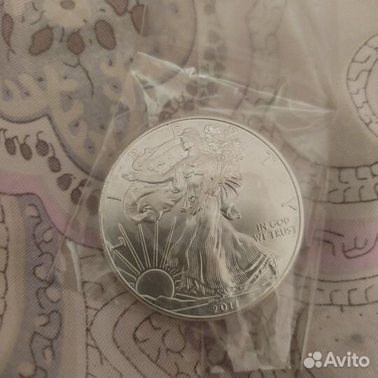 Монета серебро 1 унция доллар США 2011 Liberty