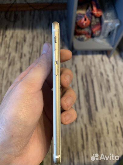 iPhone 6S, 32 ГБ