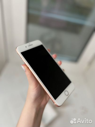 iPhone 8 Plus, 64 ГБ