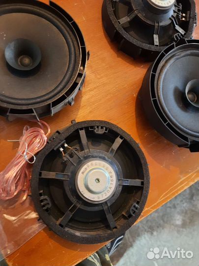 Штатная акустика Mitsubishi Outlander