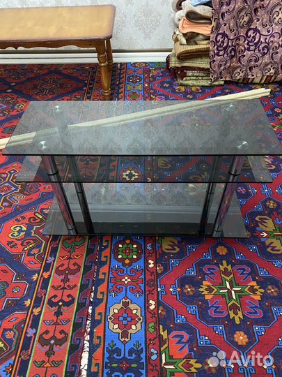 Стеклянная подставка