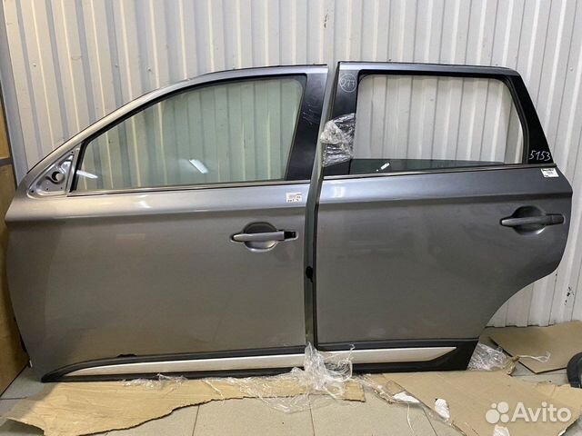 Дверь передняя левая Mitsubishi Outlander 3