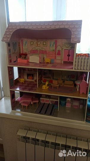 Домик кукольный