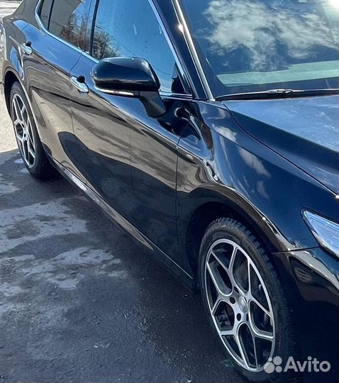 Зимняя резина с дисками на тойота камри r18