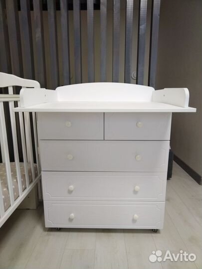 Пеленальный комод с матрасом
