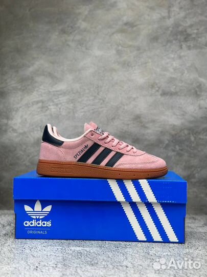 Кроссовки adidas spezial pink