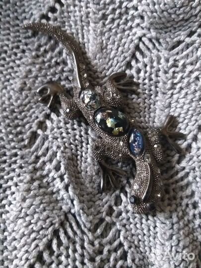 Брошь Ящерица, очень красивая