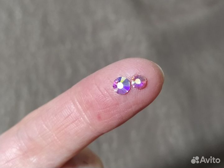 Стразы клеевые